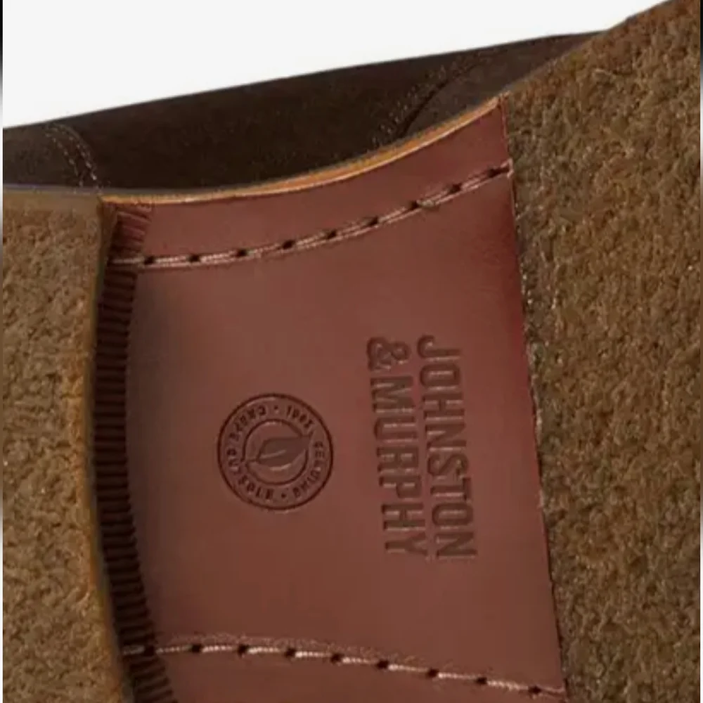 JOHSTON & MURPHY Calder Suede Oil-Rubbed Chukka Ankle Boot